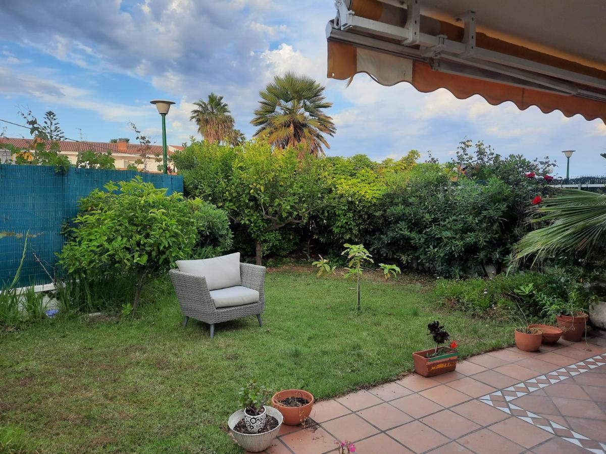 Cosy House With Garden Infront Of The Sea Apartment Крейсел Екстериор снимка